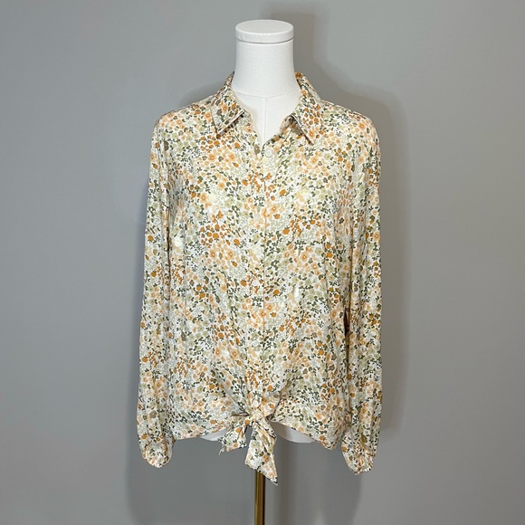 LC Lauren Conrad Tops - LC Lauren Conrad Floral Button Down Tie Waist Blouse Size M